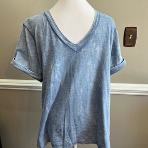 Tempo Paris Light Blue V-Neck Tee women’s/unisex M 100 percent cotton